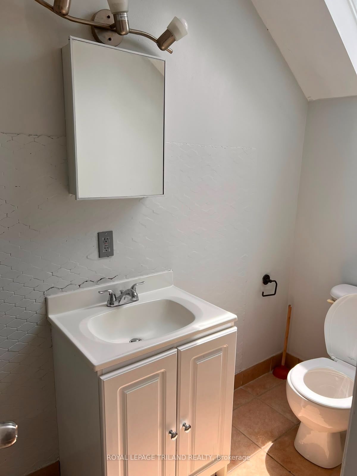 Unit 2 - 31 Orchard Street, London 3