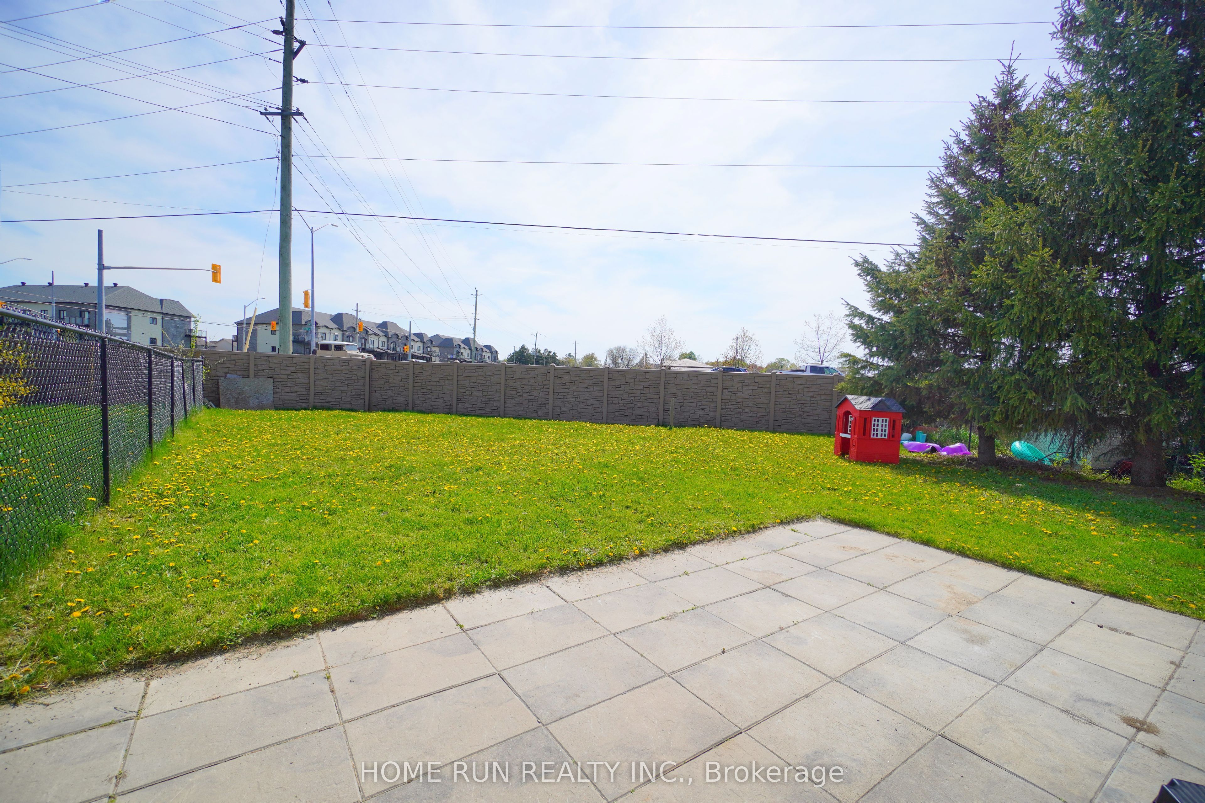 40 CRAMPTON Drive, Carleton Place 3