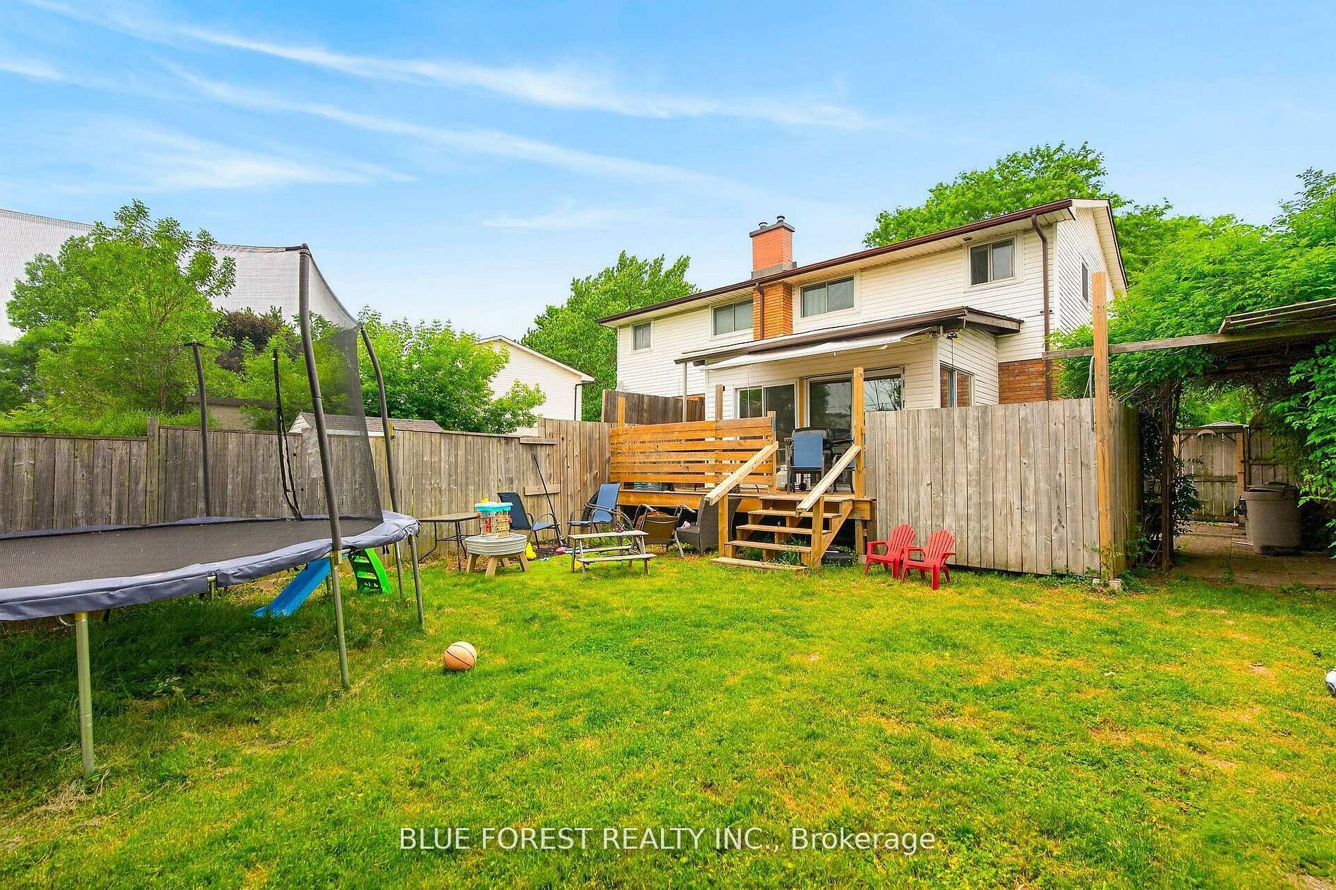 67 Breckenridge Crescent S, London 2