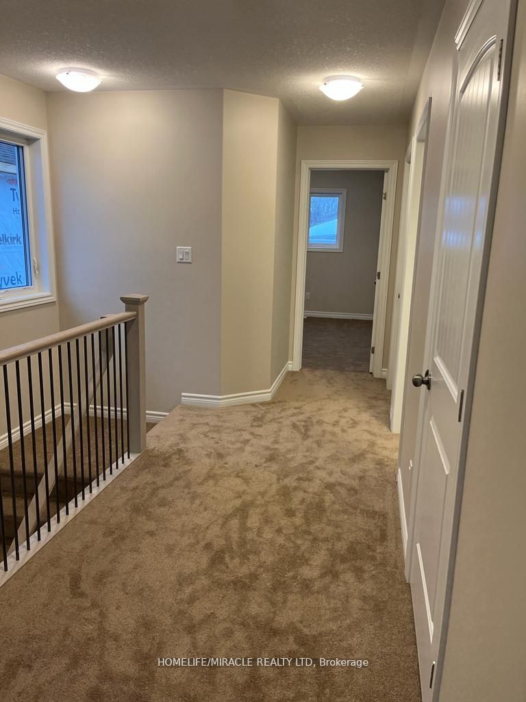 231 Heritage Park Drive, Greater Napanee 5