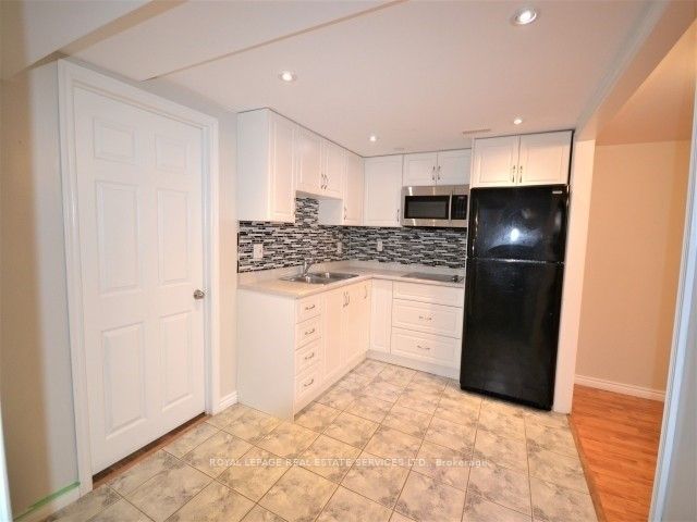 Unit Bsmt - 260 Green Road, Stoney Creek 3