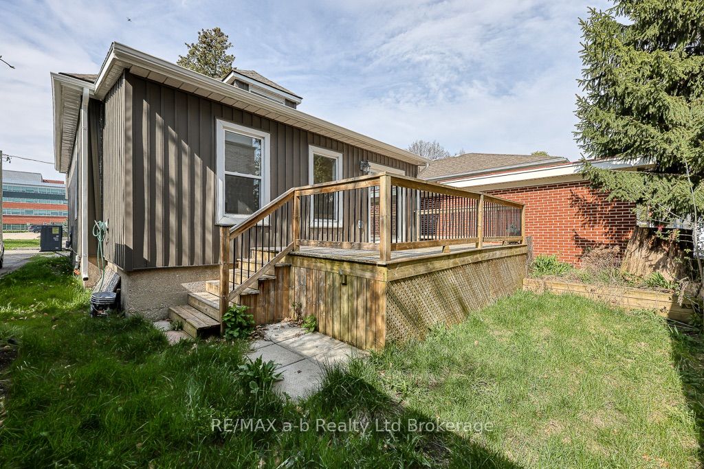 510 King Street, Woodstock 2