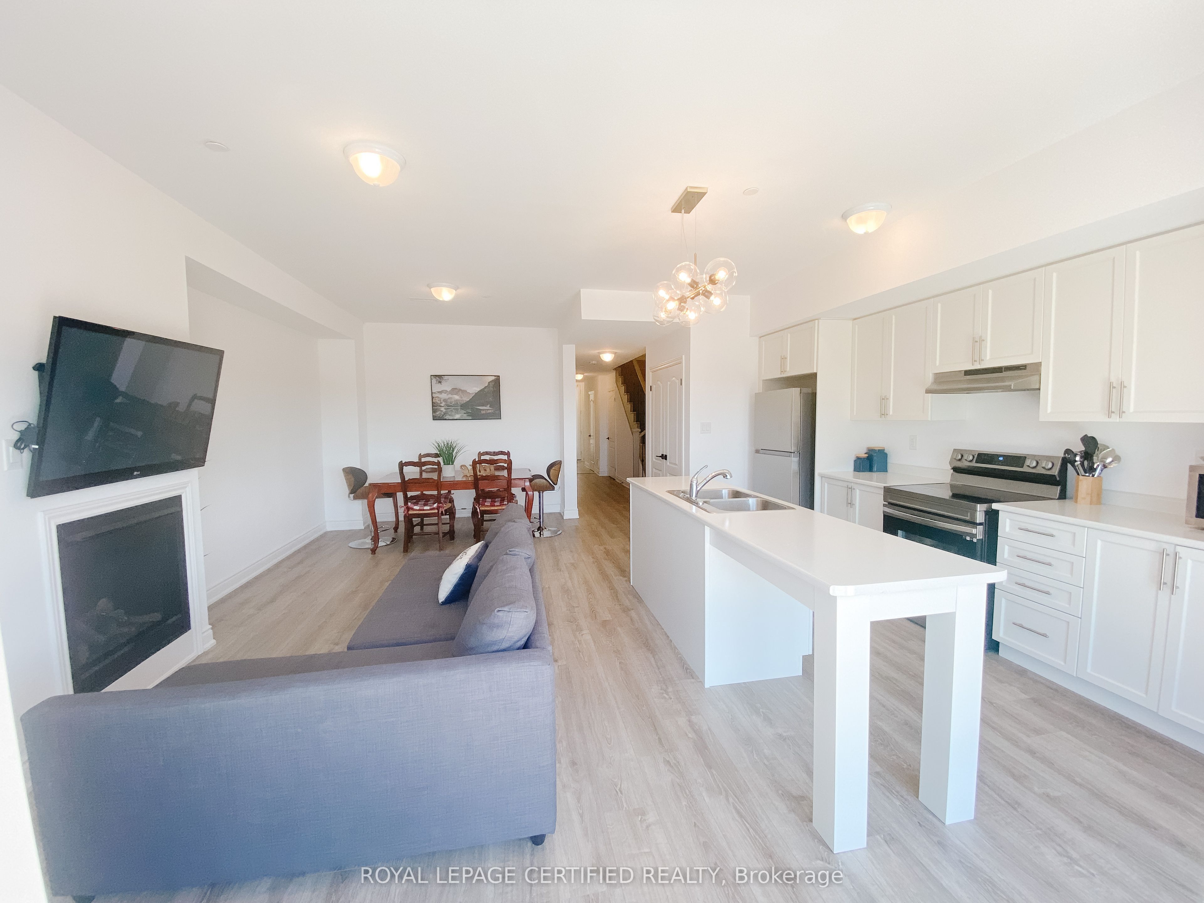 80 Marina Village Drive, Georgian Bay 4