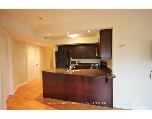 Unit 407 - 314 Central Park Drive, Ottawa 5
