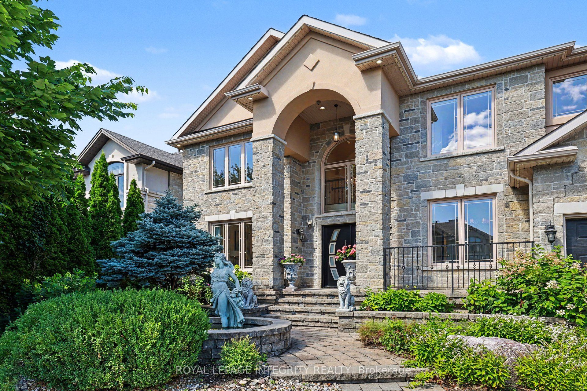 523 Kochar Drive, Ottawa 3