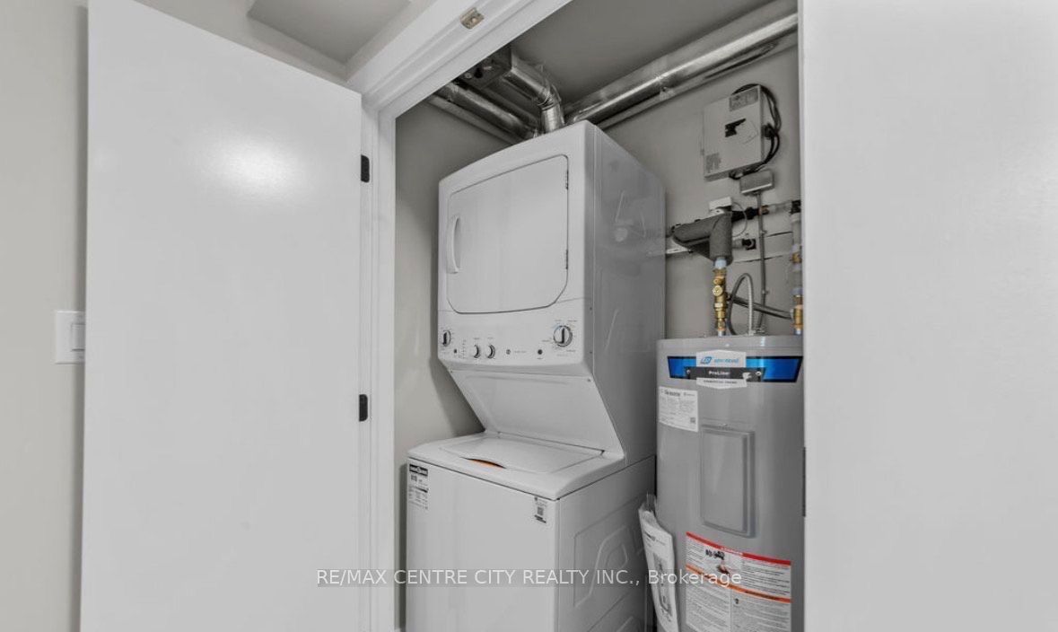 Unit 8 - 400 Scenic Drive, London 5