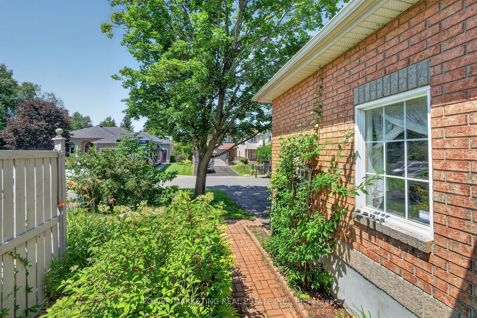 6886 EDGAR BRAULT Street, Orleans-Gloucester 4