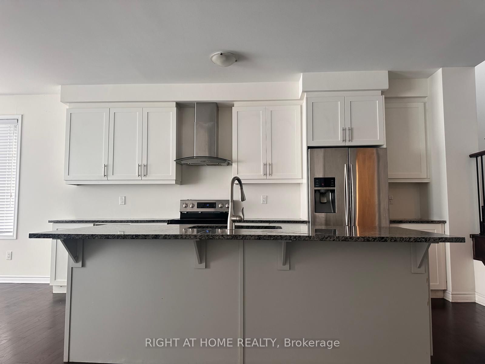516 Equestrian Way, Cambridge 5