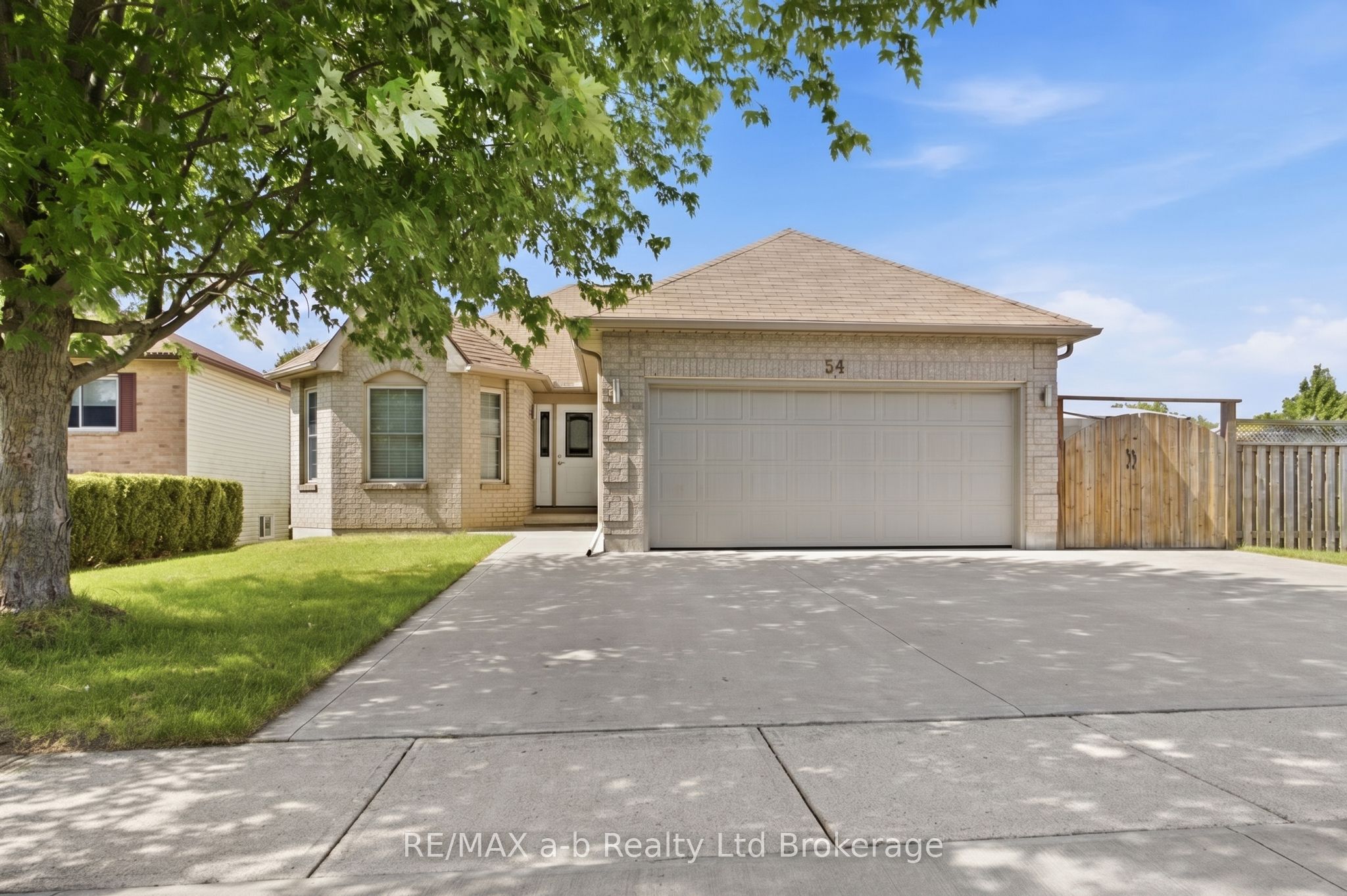 54 PEBBLE BEACH Court, Woodstock 2