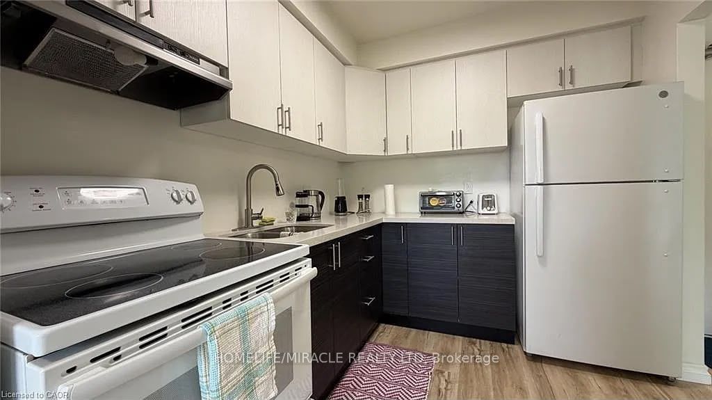 Unit 202 - 206 Indian Road, Kitchener 3