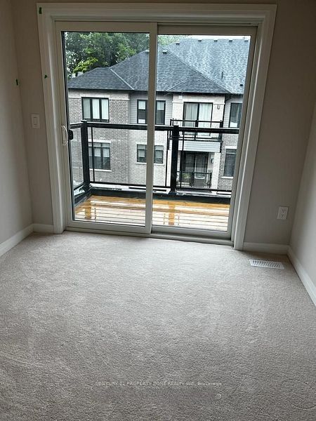 Unit 1006 - 585 Colborne Street E, Brantford 3