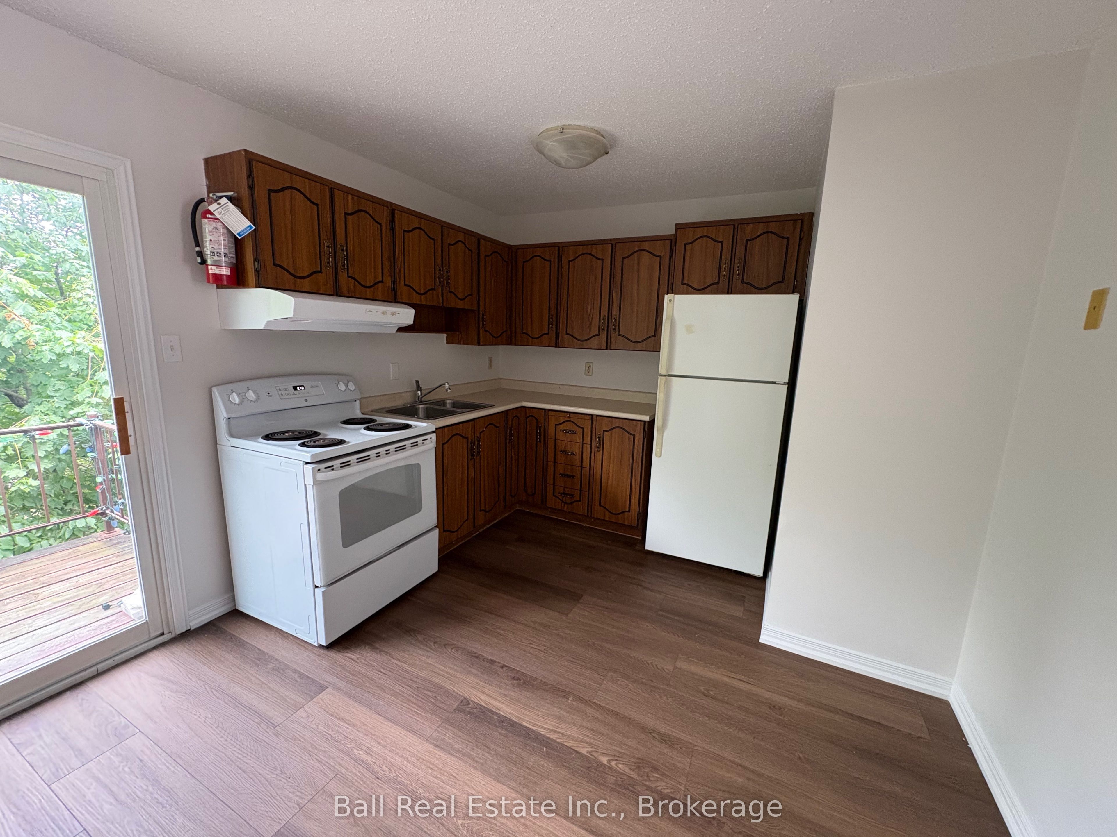 Unit 2 - 48 Anne Street, Kawartha Lakes 2