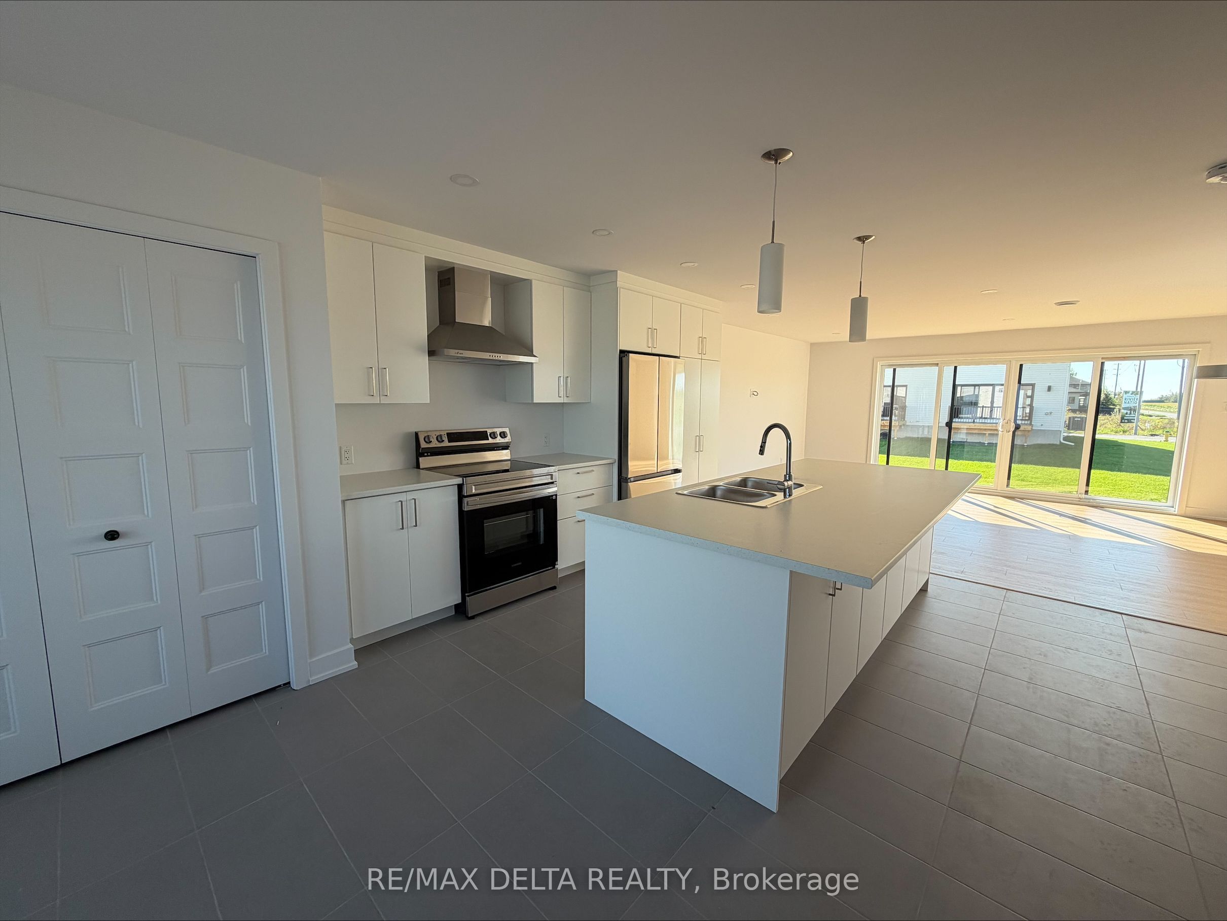 59 CARPE Street, Casselman 4
