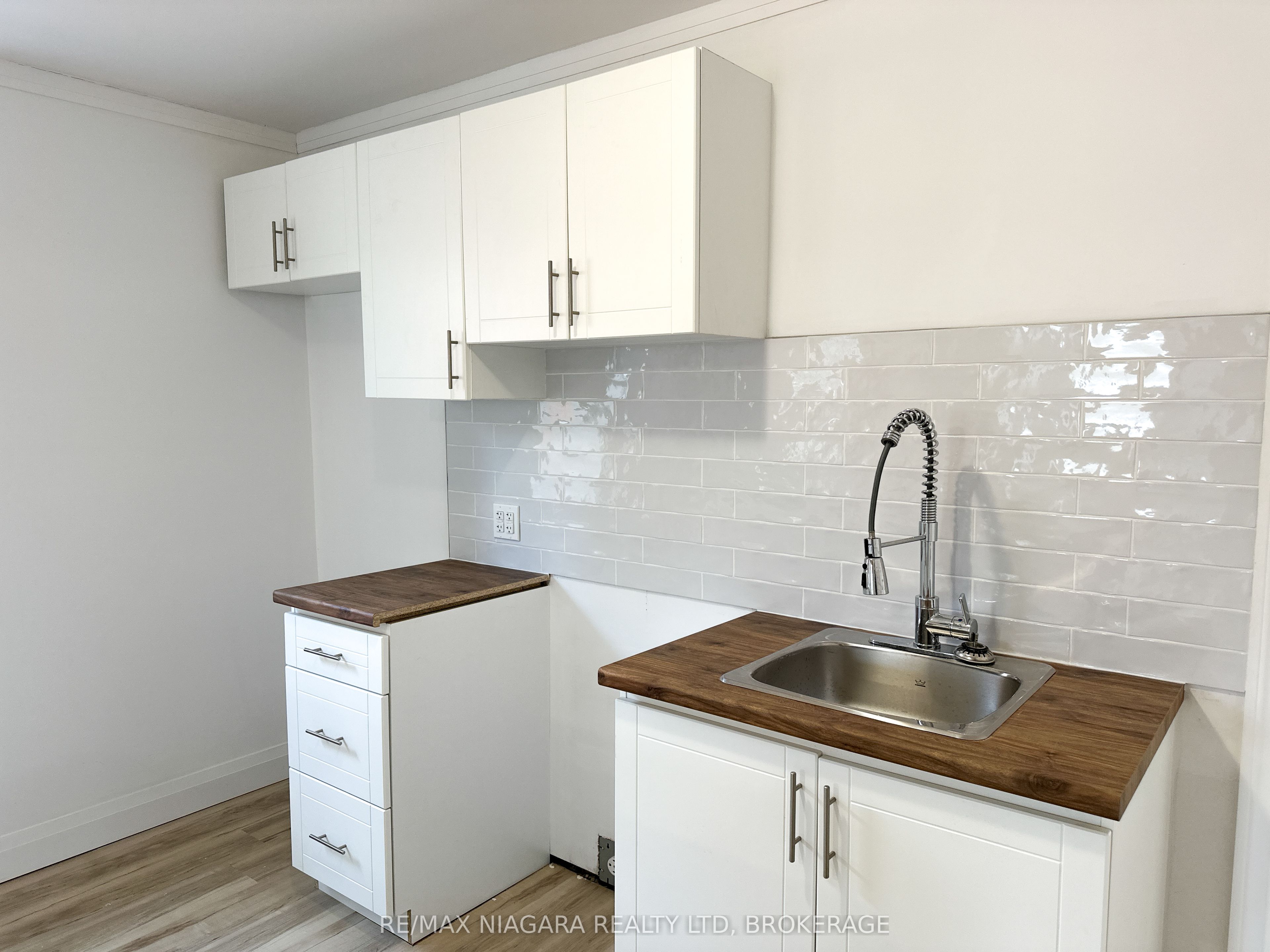 Unit UPPER - 233 PELHAM Road, St. Catharines 5