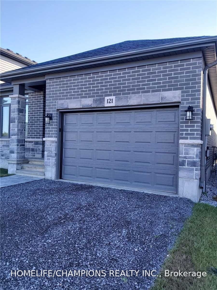 121 Essex Drive, Belleville 1