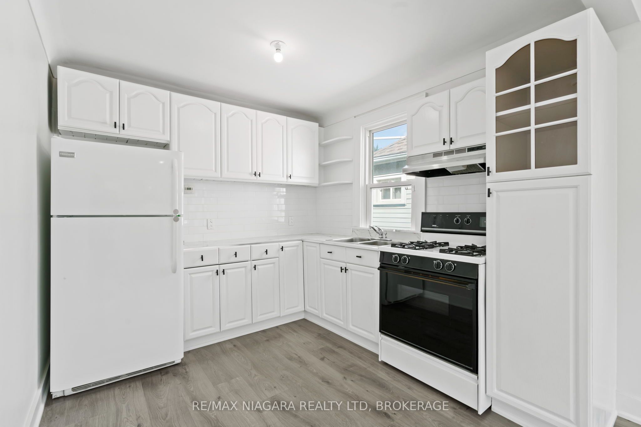 Unit main level - 9 Prince Street, St. Catharines 4
