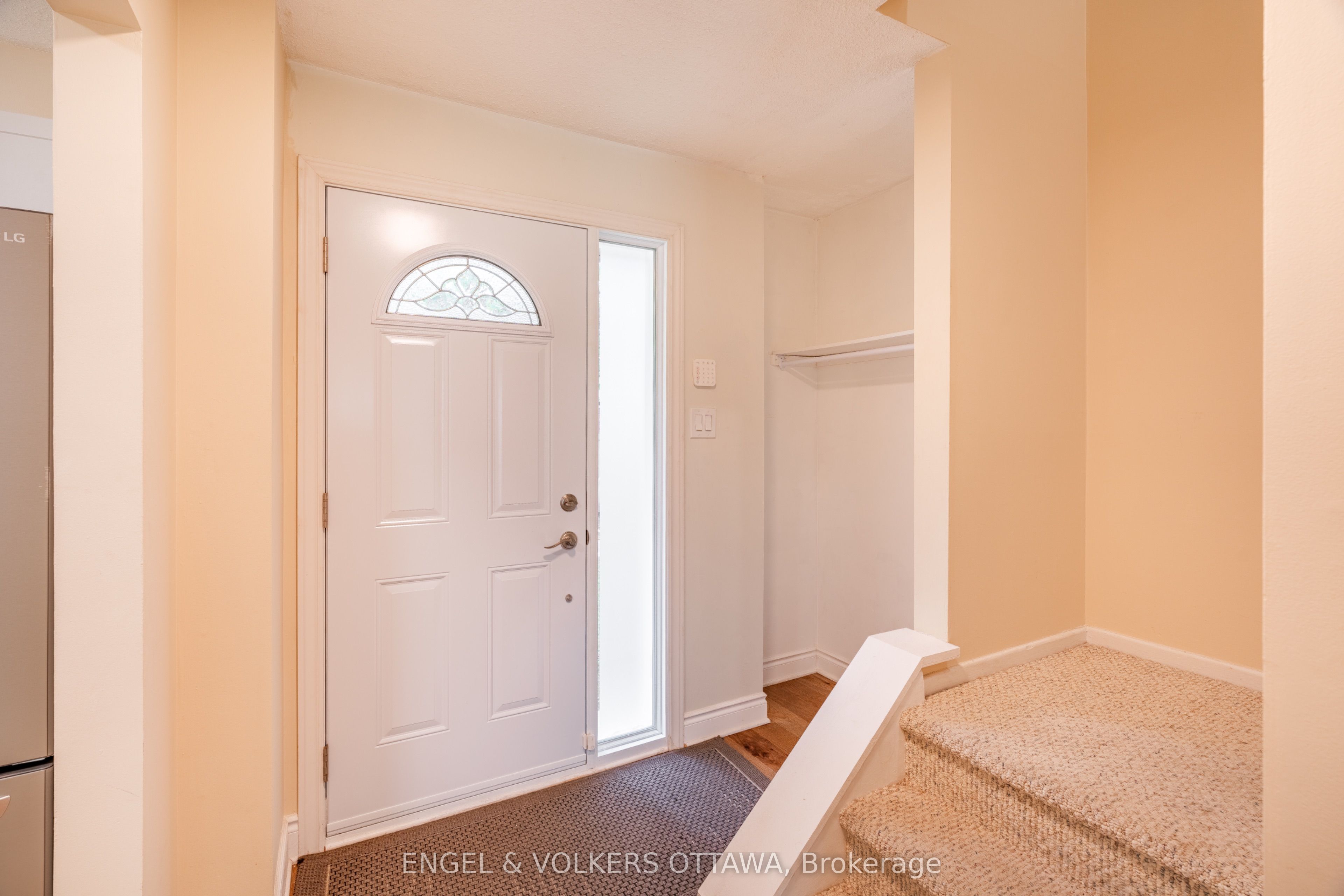 Unit E - 451 Moodie Drive, Nepean 2