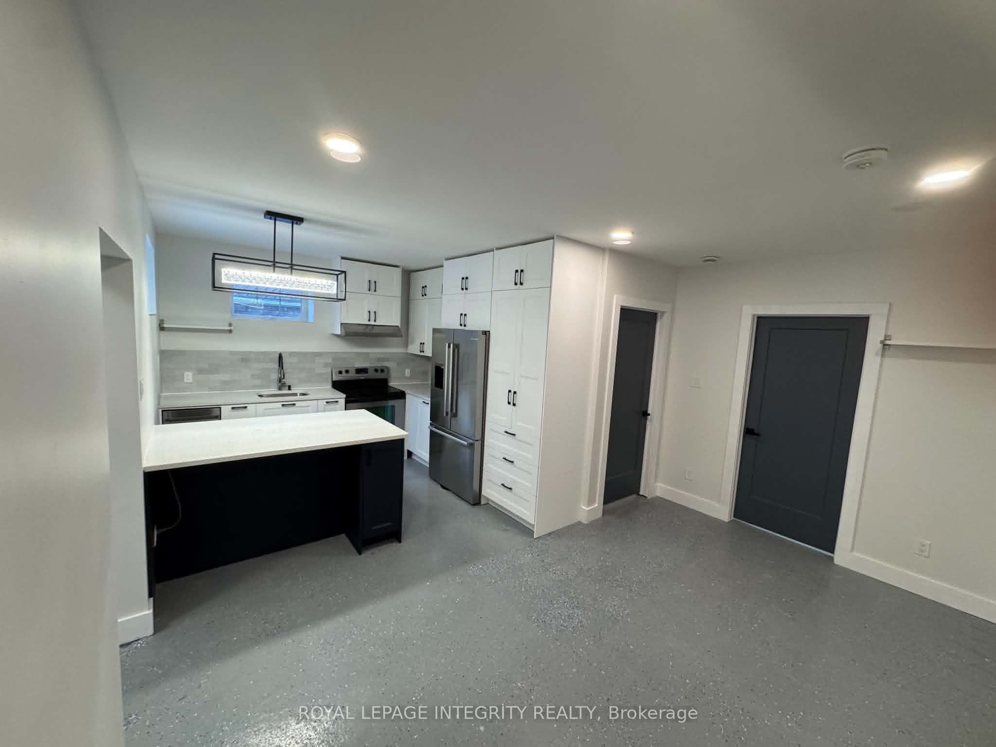 Unit 2 - 50 Clarendon Avenue, Ottawa 2