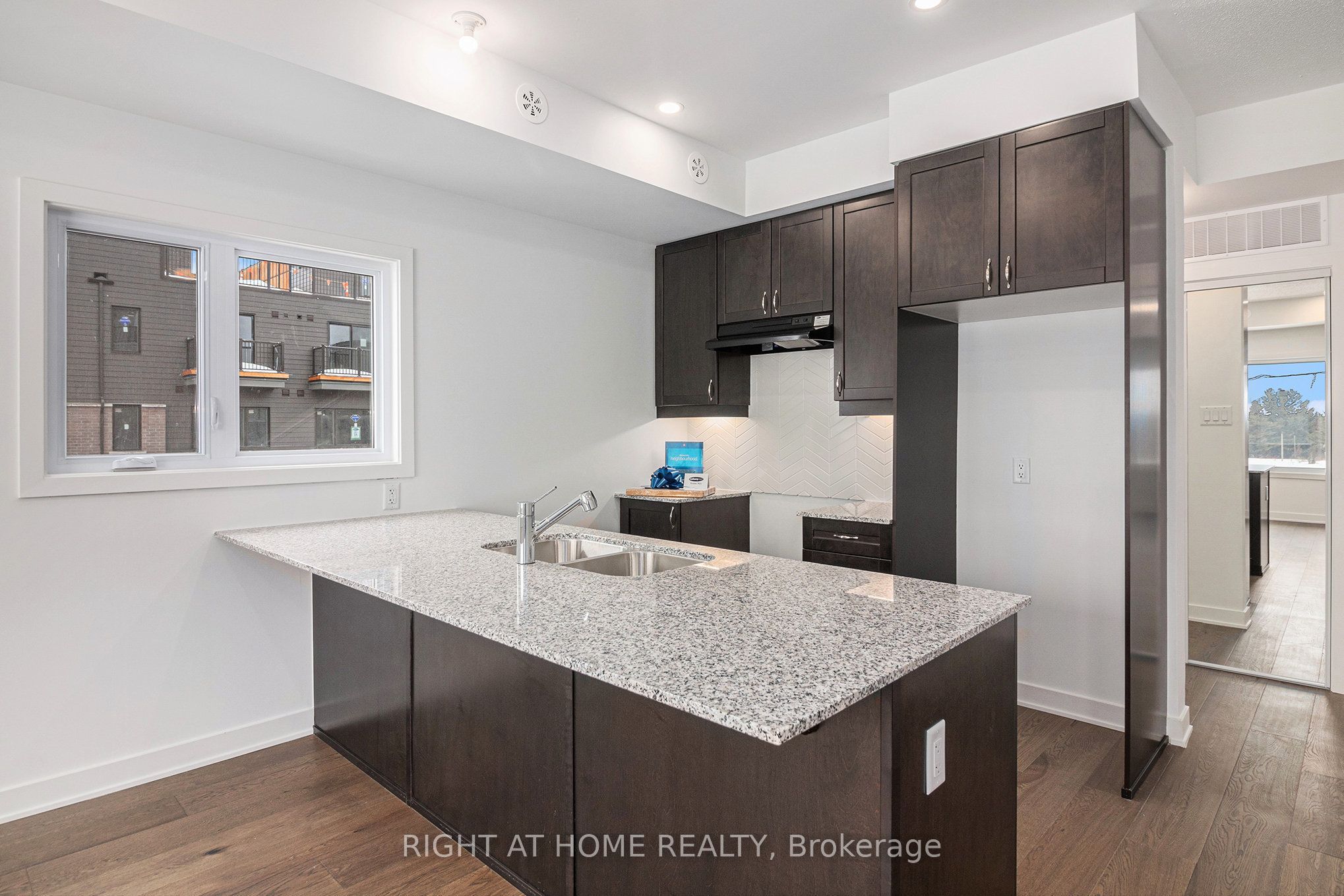 402 Mishi Private, Ottawa 4