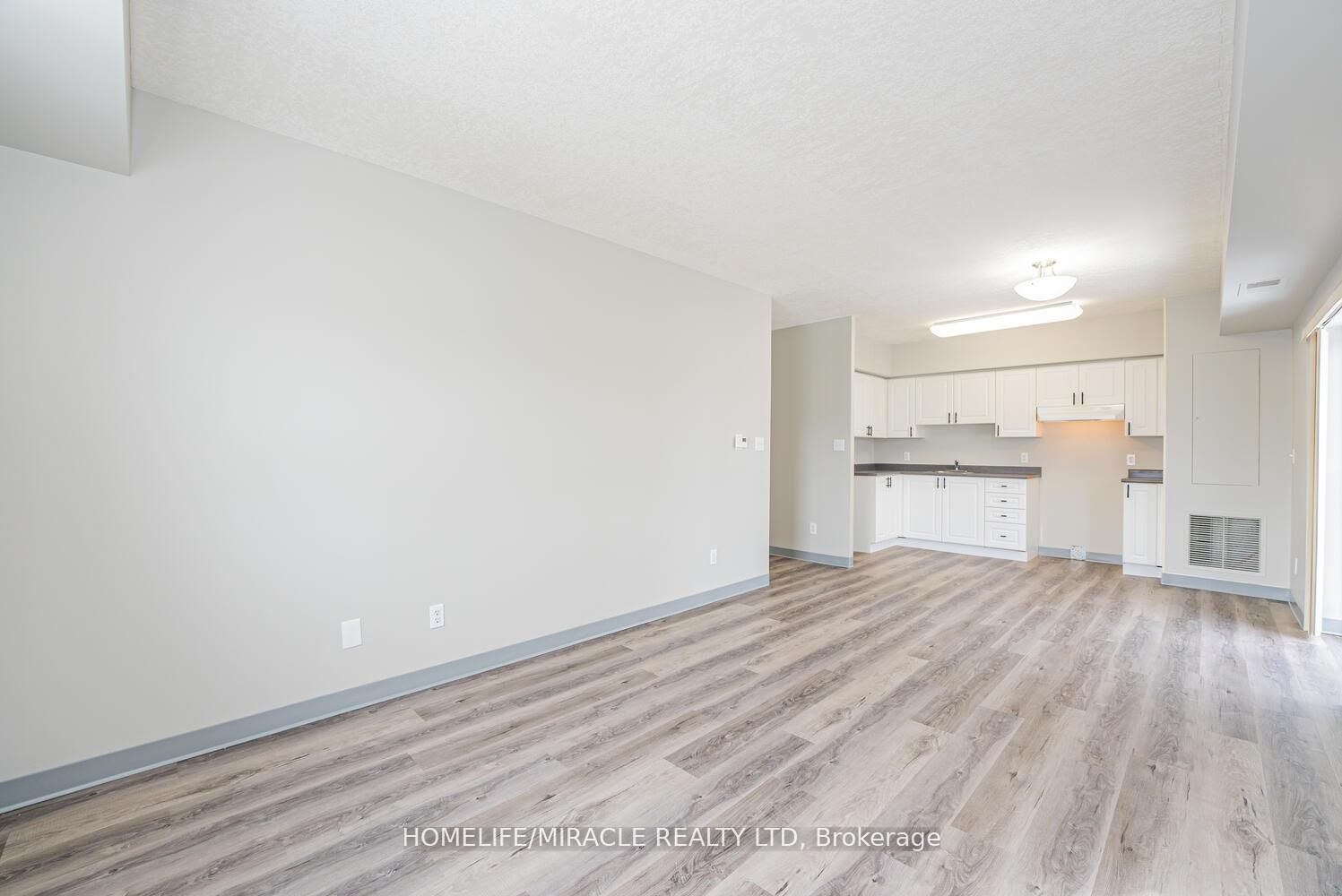 Unit 610 - 274 Erb Street W, Waterloo 4