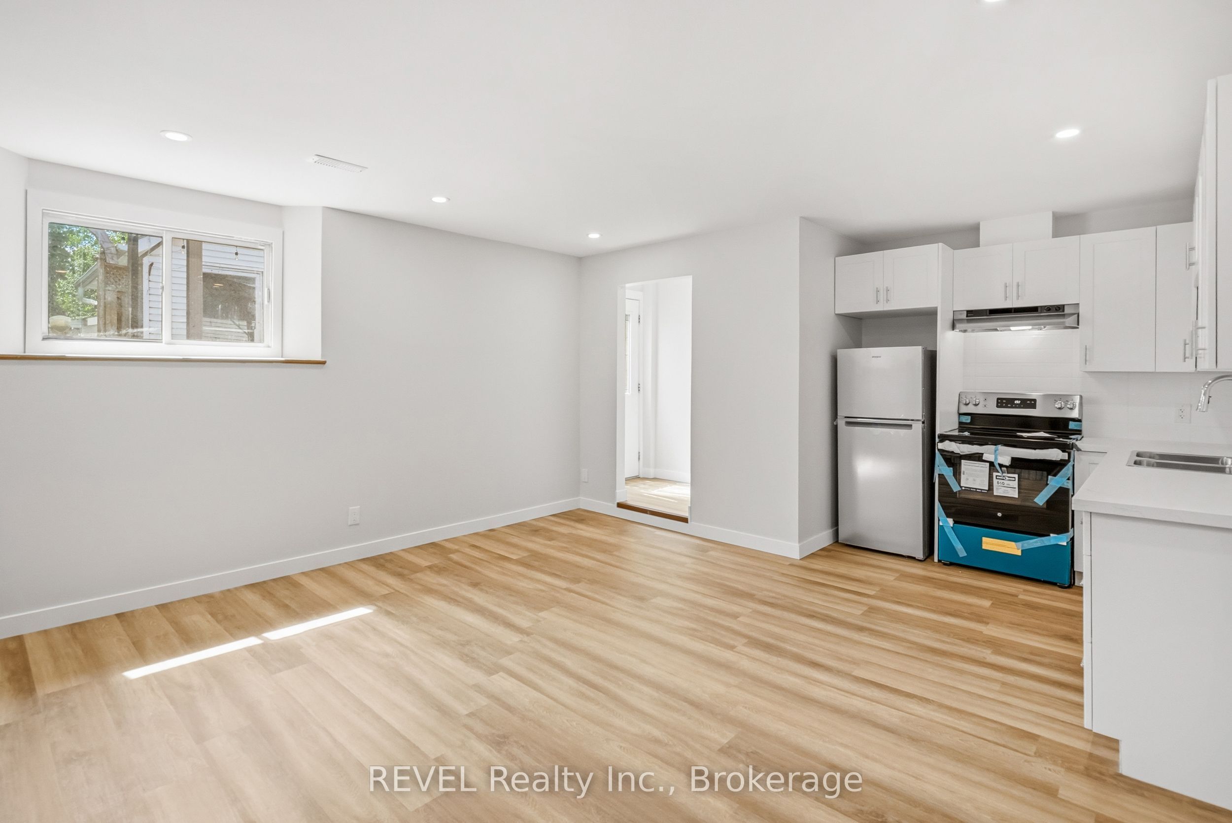 Unit LOWER - 6166 Wildrose Crescent, Niagara Falls 5