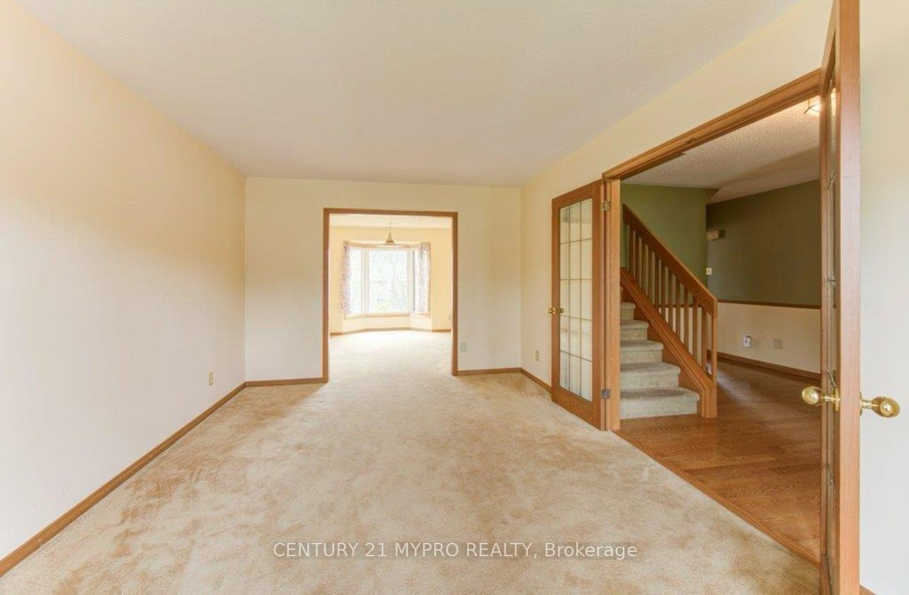 27 Walmer Gardens, London 5