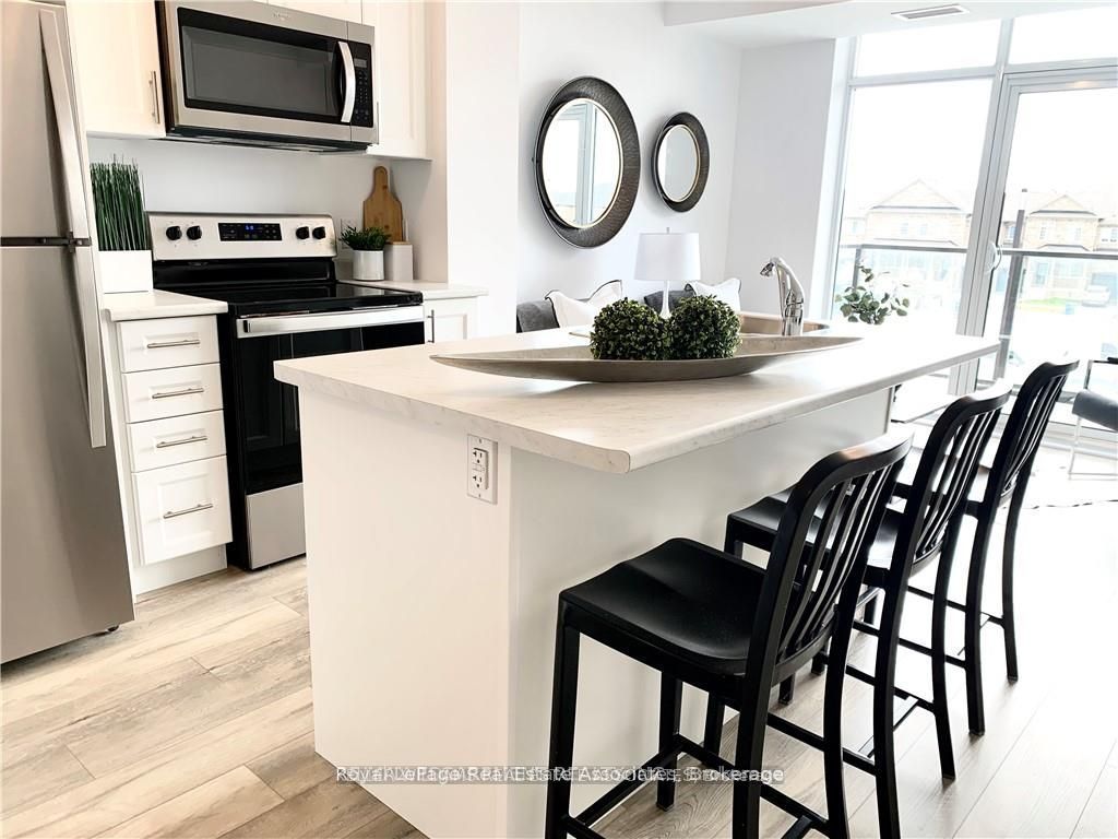 Unit 215 - 460 Dundas Street E, Flamborough 3