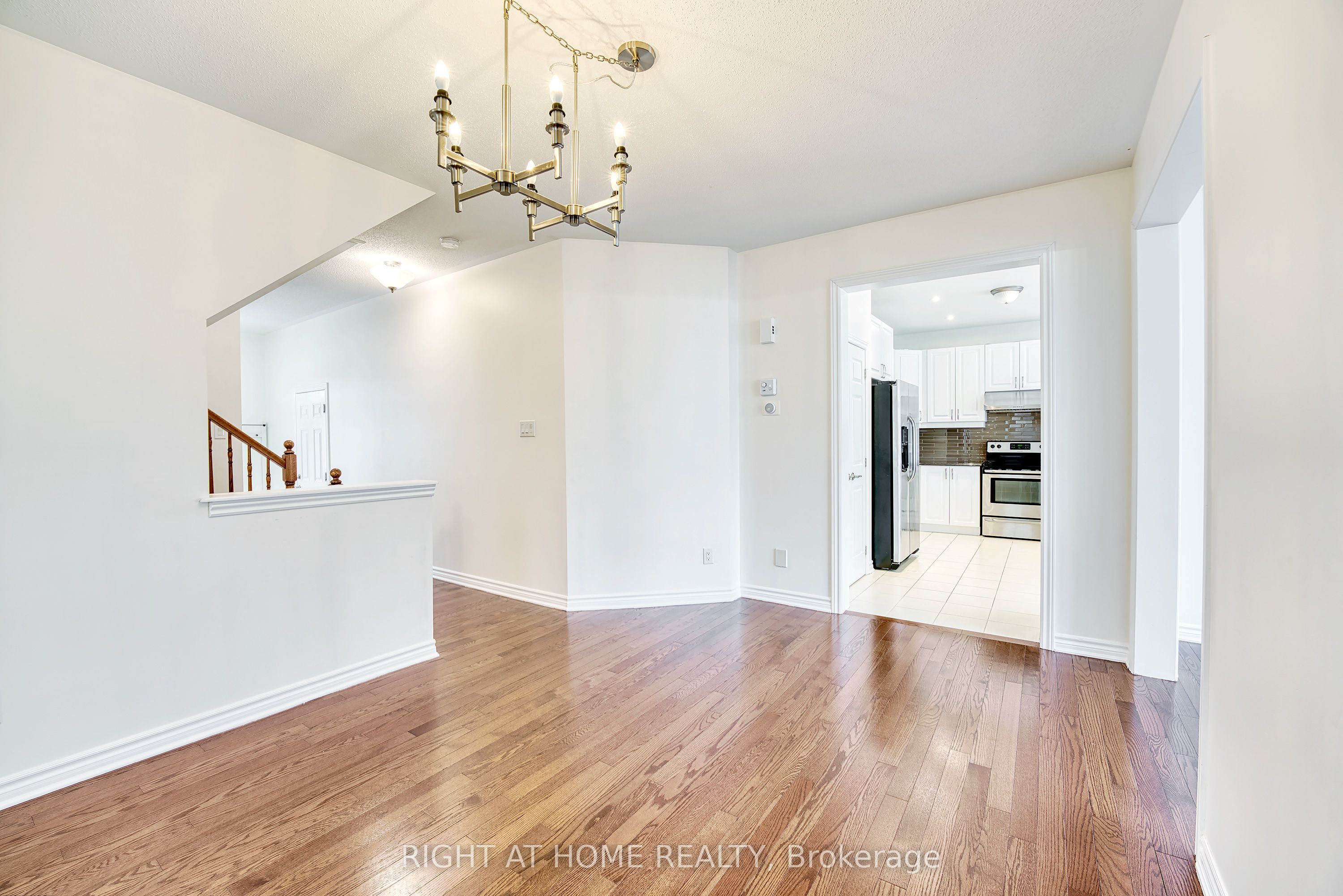 31 SUMMITVIEW Drive, Kanata 4