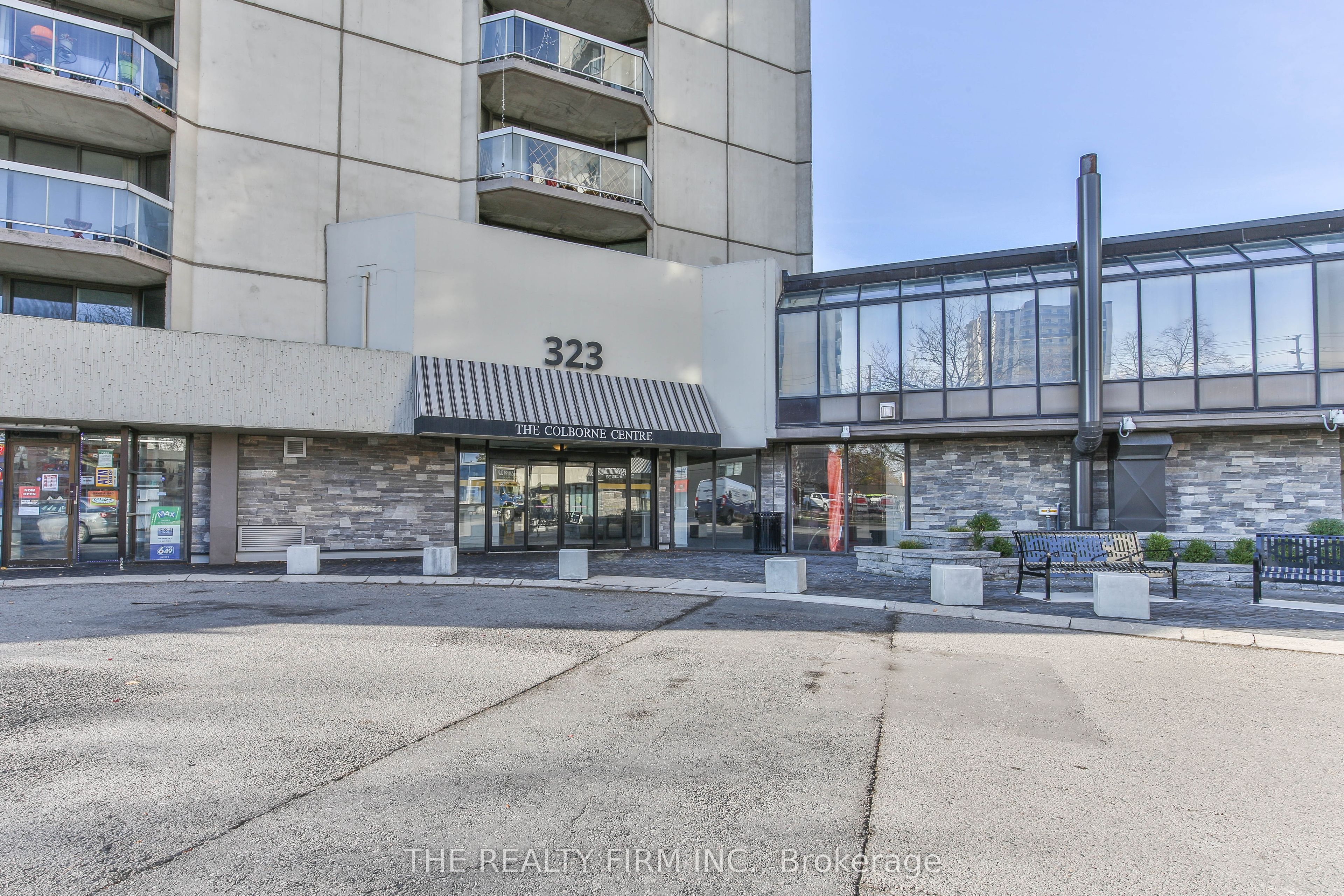 Unit 2605 - 323 Colborne Street, London 3
