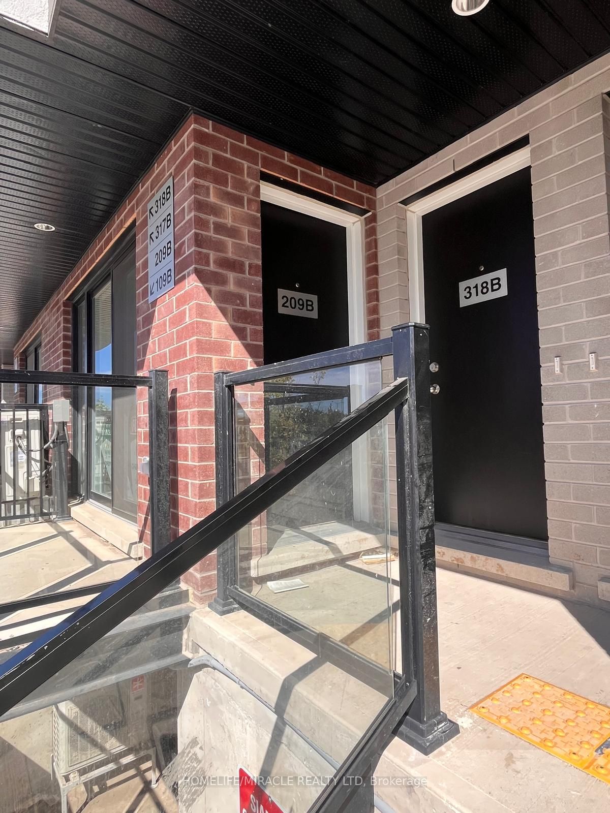 Unit 209B - 16 Melbourne Avenue, St. Catharines 2