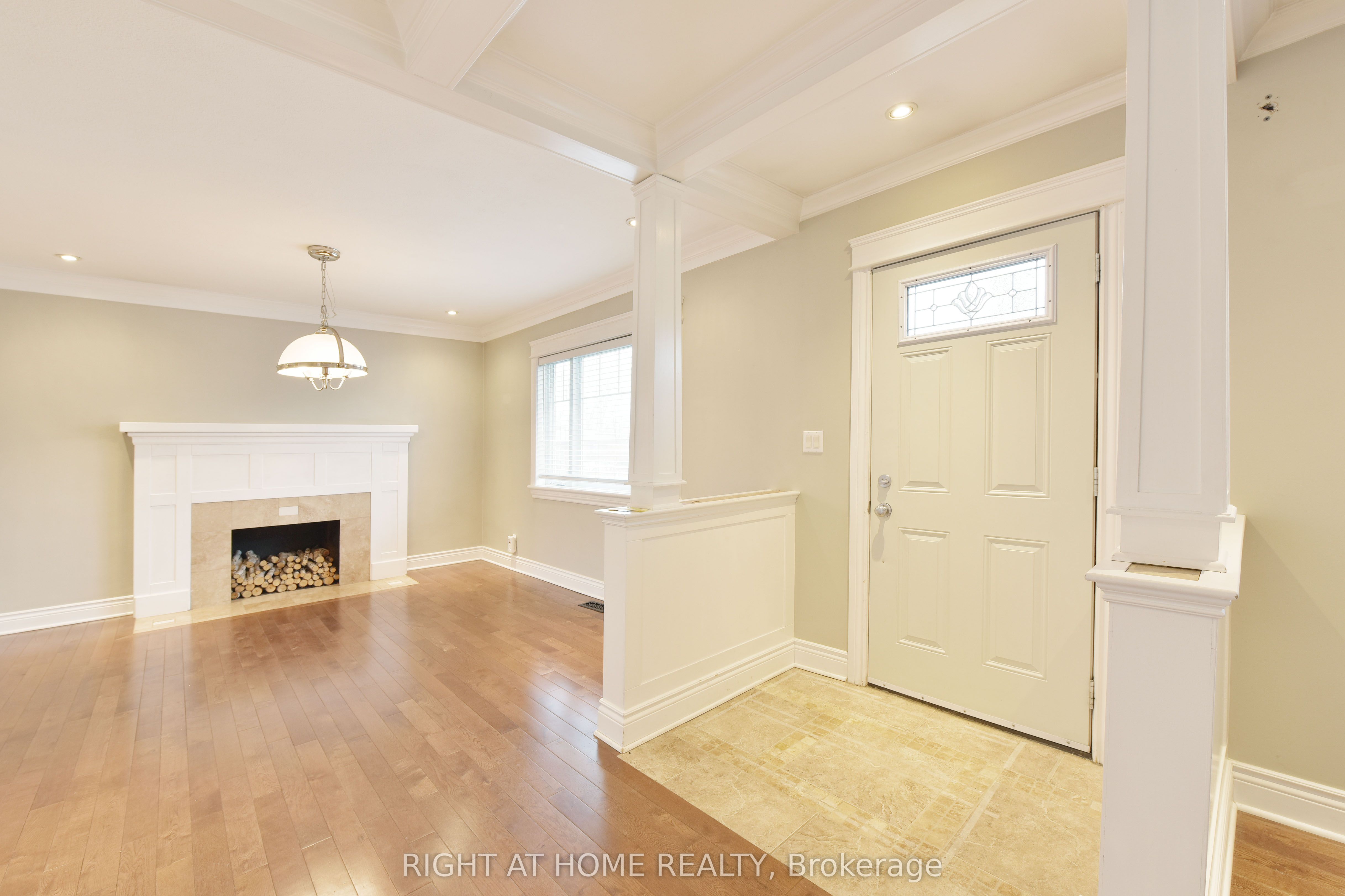 37 ROSSLAND Avenue, Nepean 3