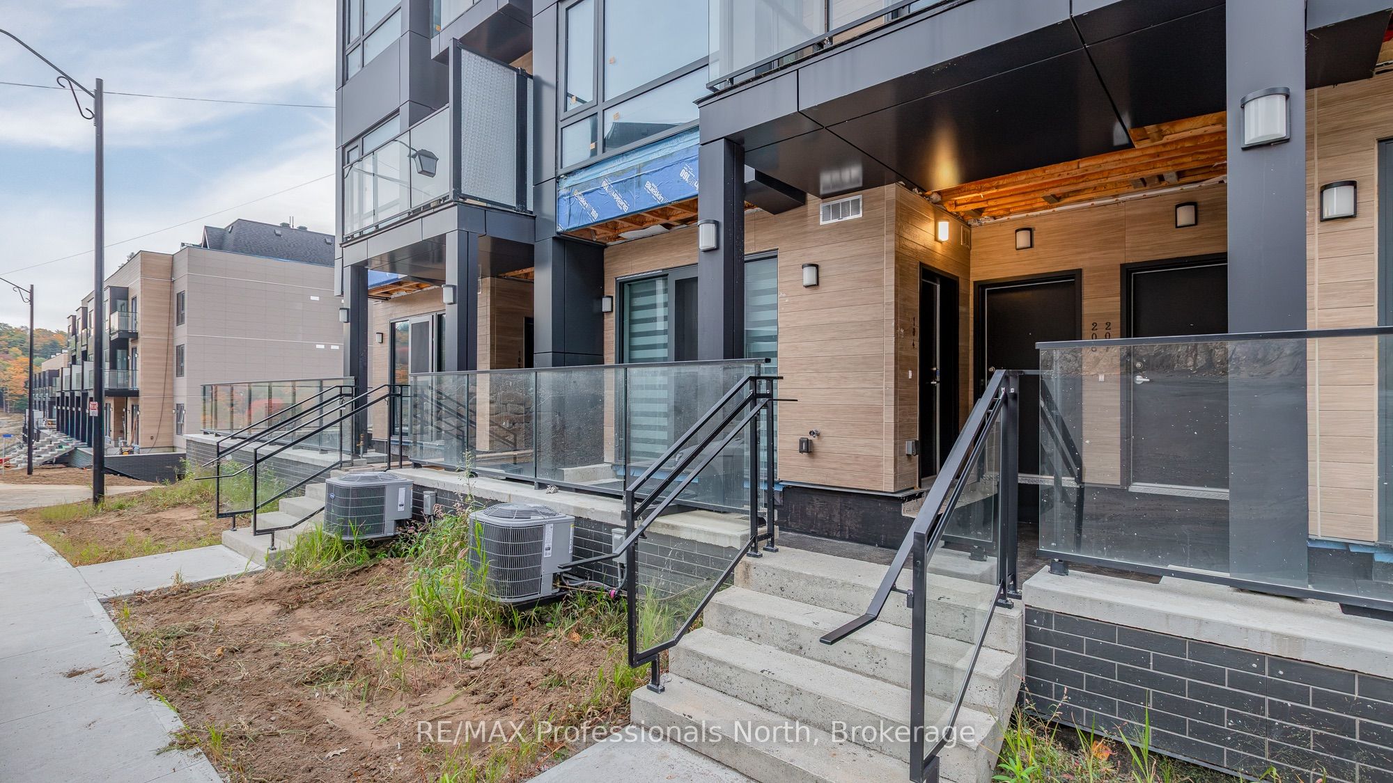 Unit 104 - 6 Suncrest Lane, Huntsville 2