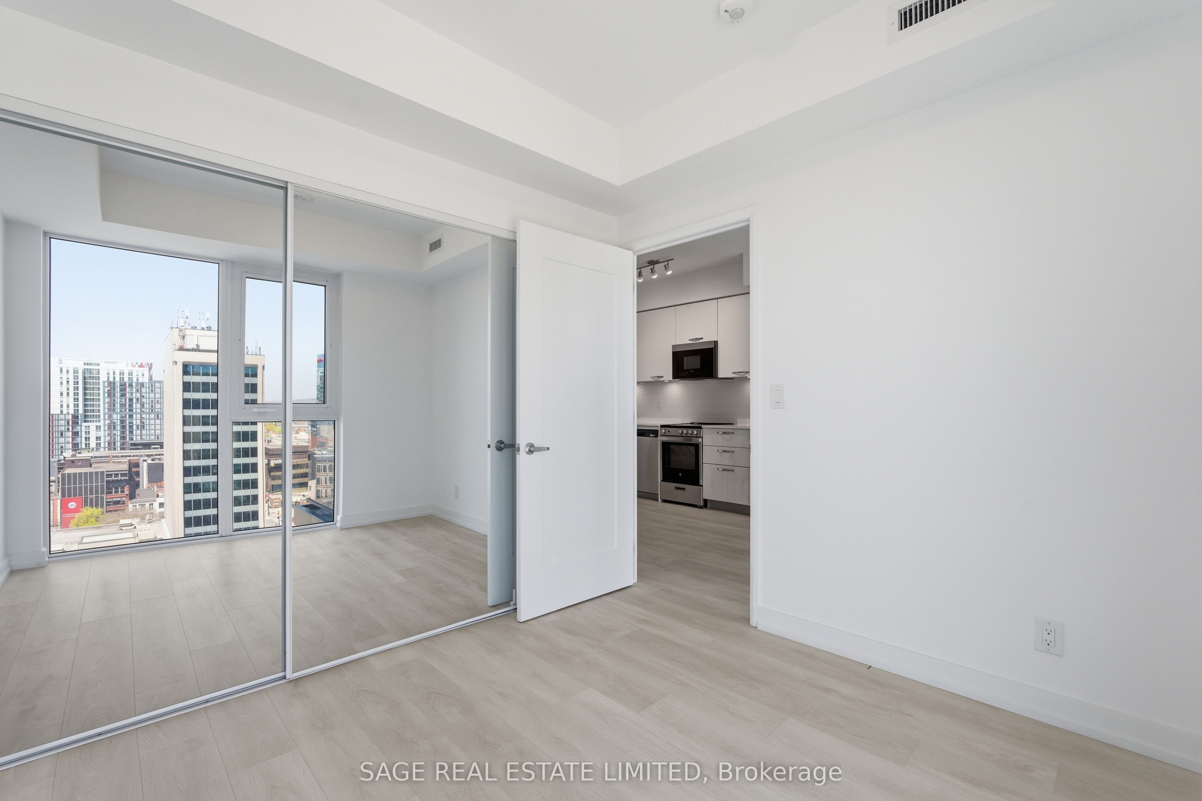 Unit 1404 - 75 James Street S, Hamilton 5