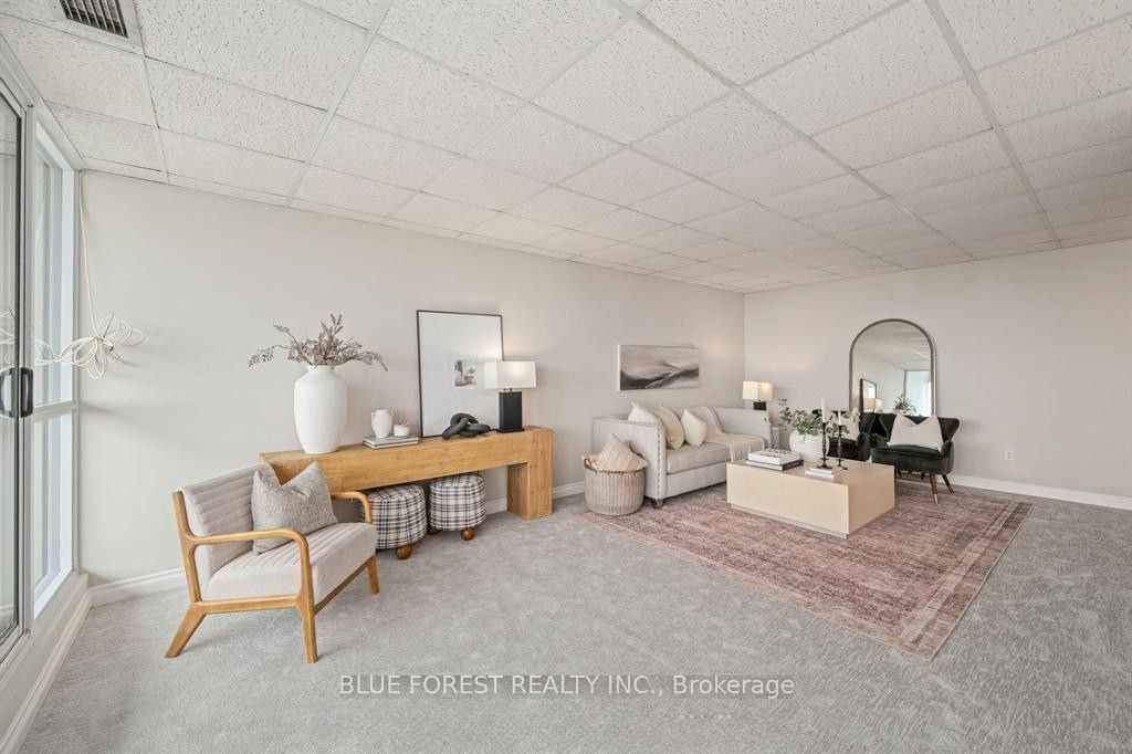 Unit 1901 - 389 Dundas Street, London 2