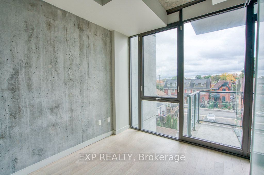 Unit 401 - 224 Lyon Street N, Ottawa 4