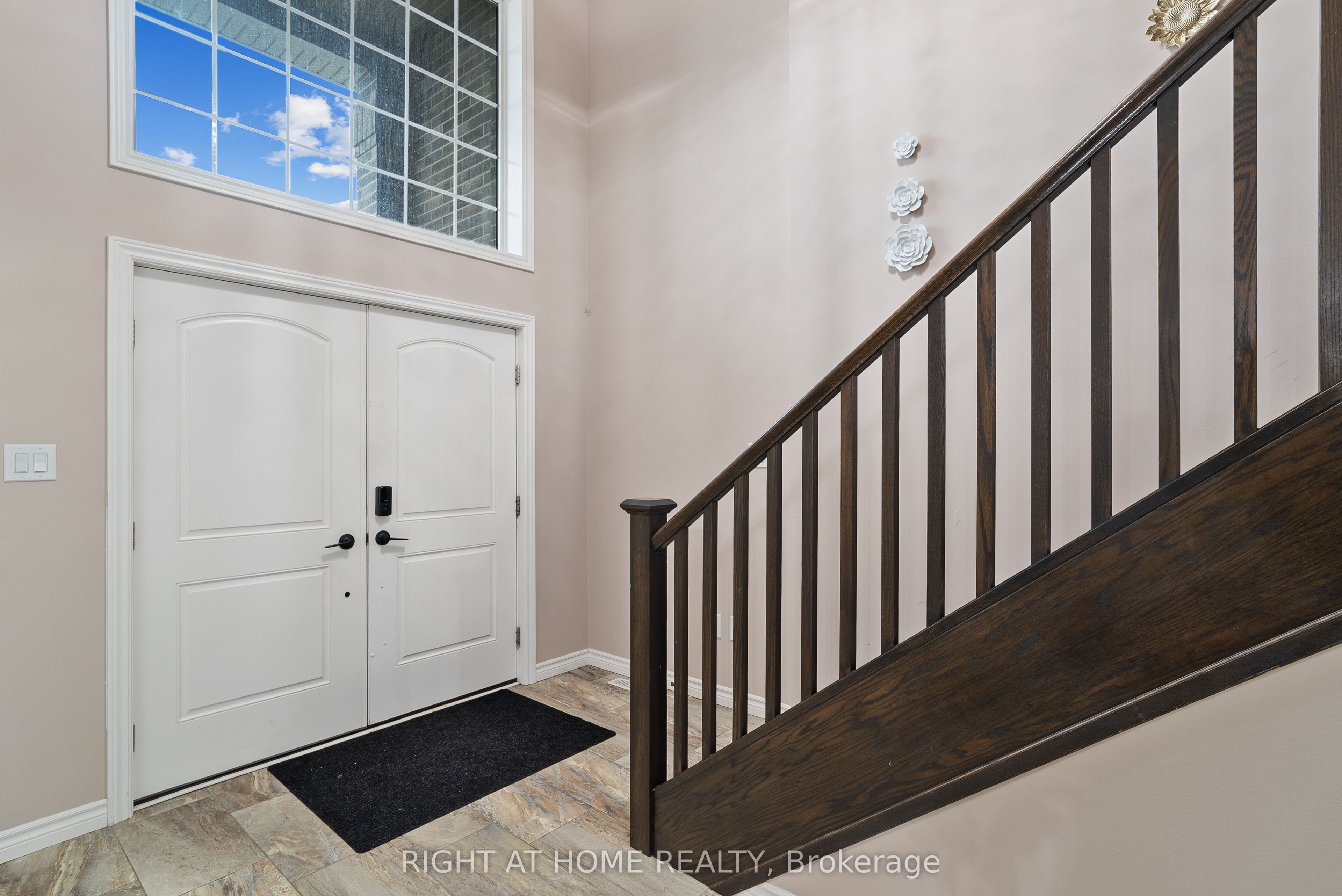 624 Superior Drive, London 3