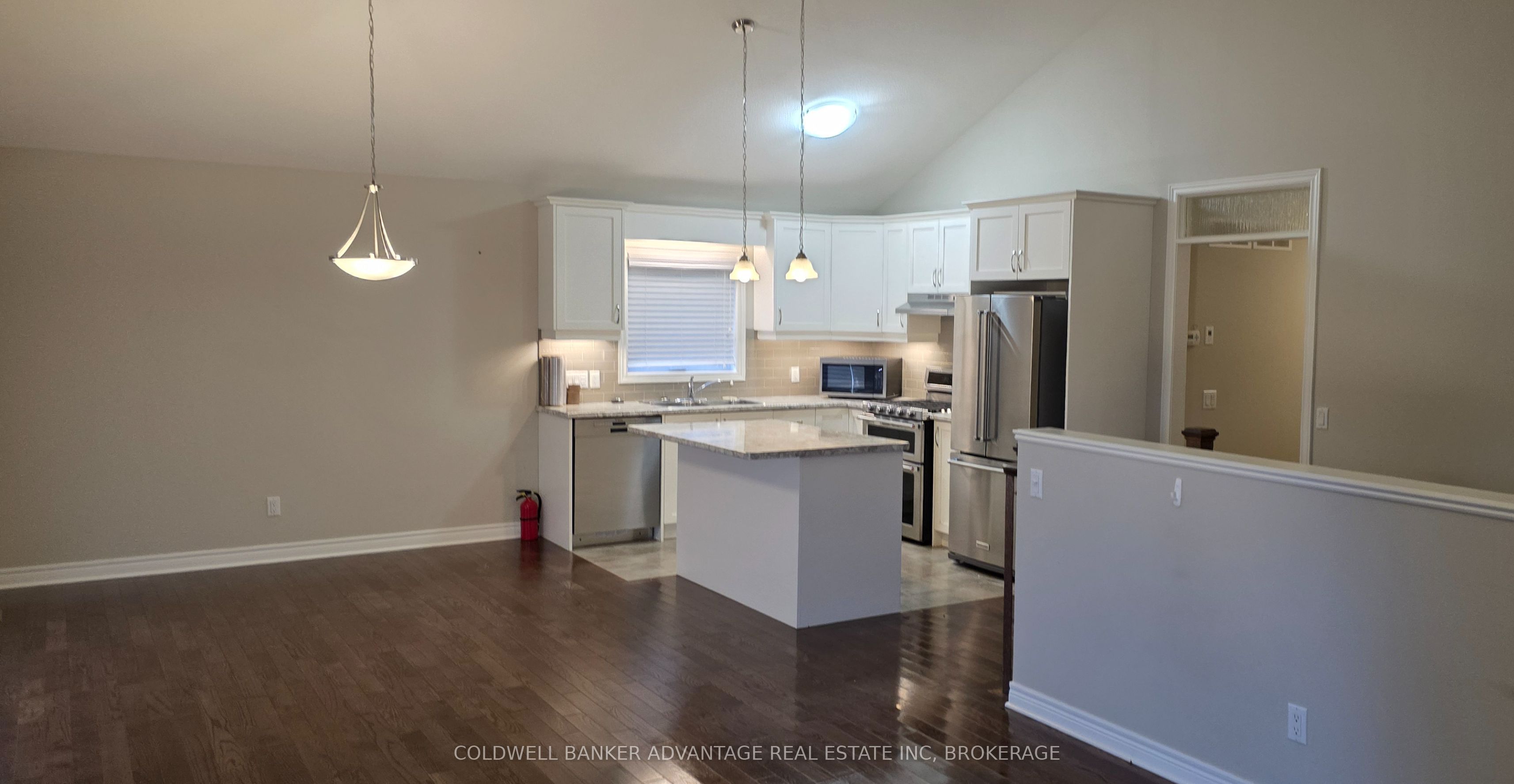 284 Classic Avenue, Welland 5