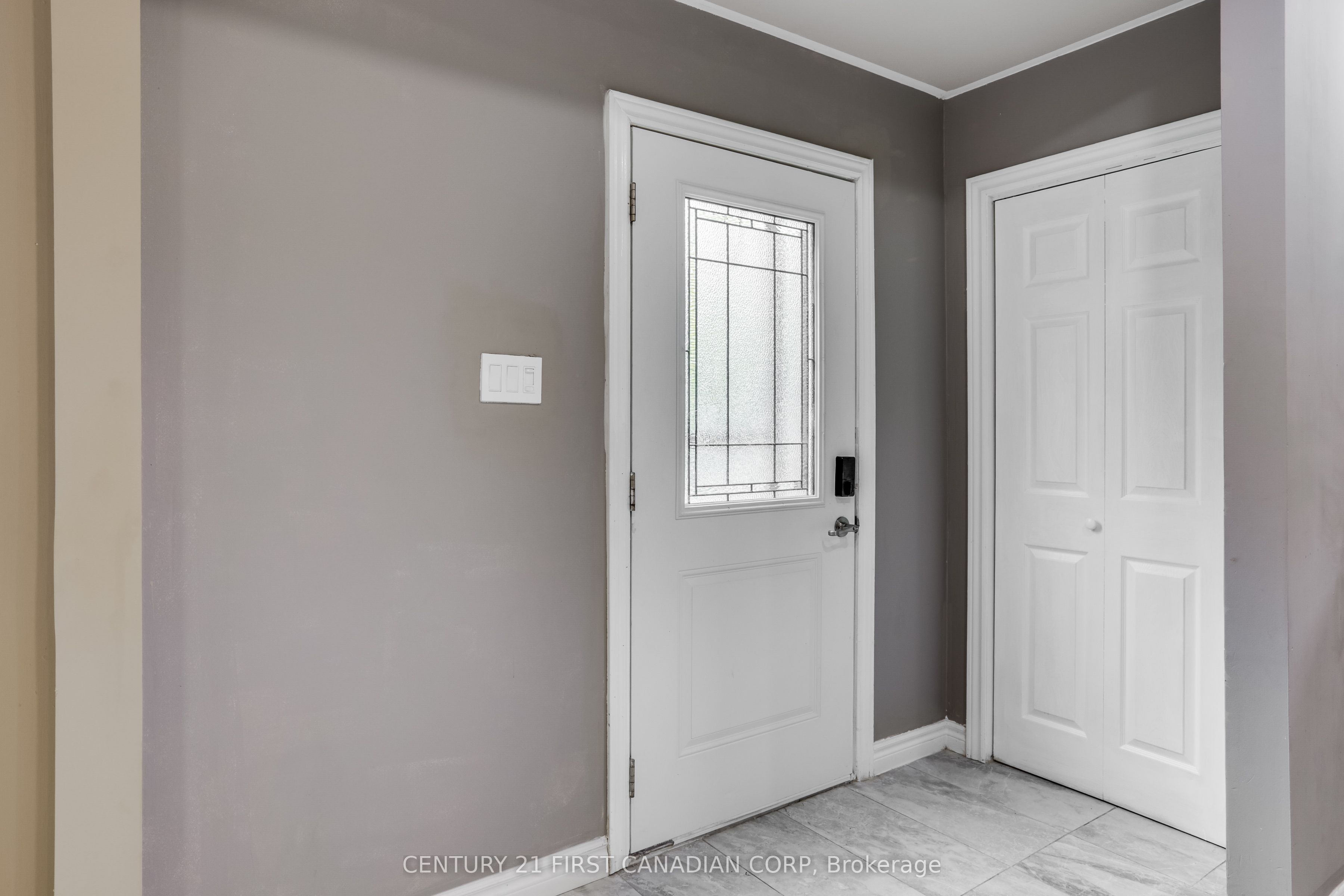 Unit MAIN - 63 Renny Crescent, London 4