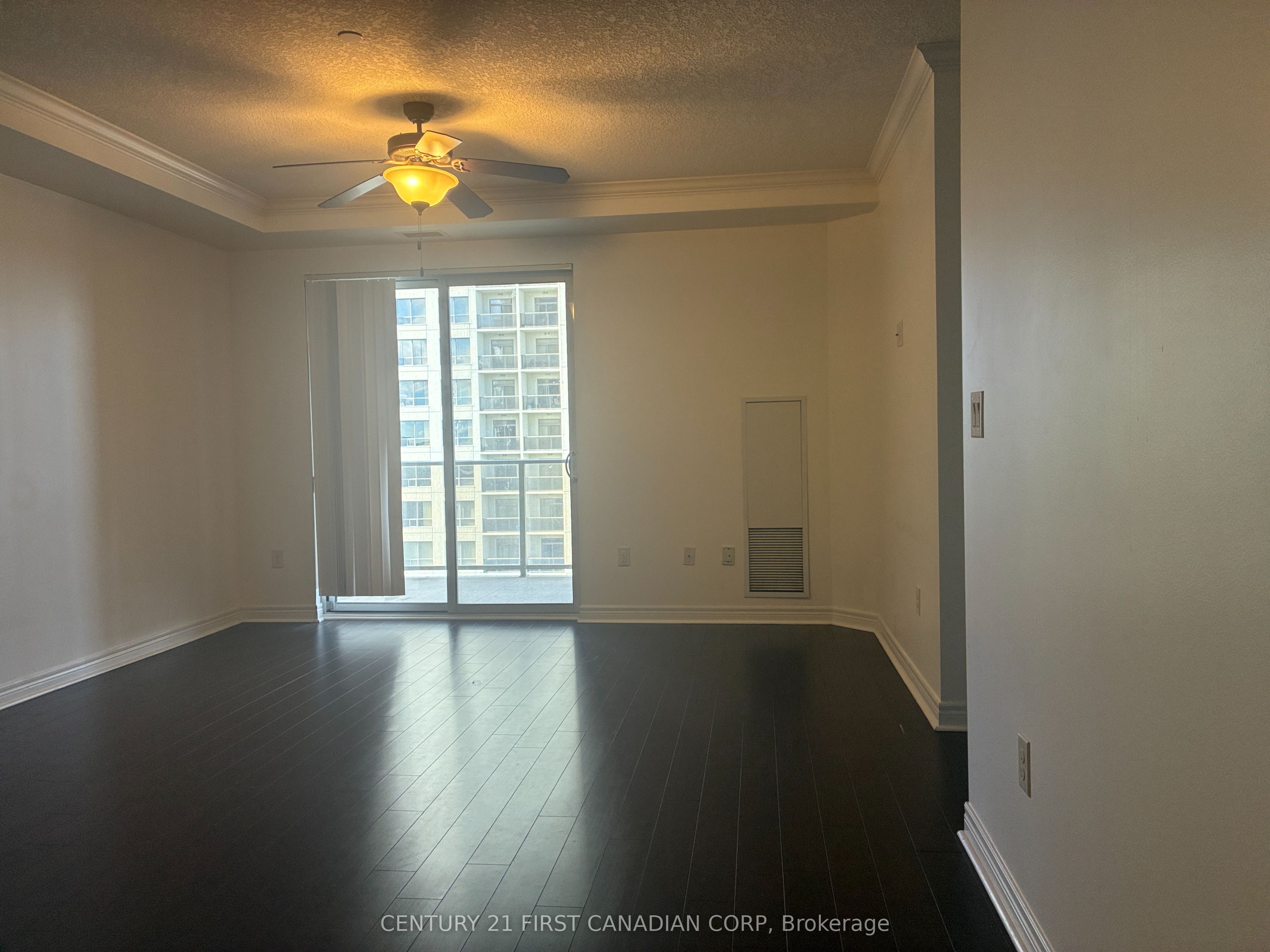 Unit 1602 - 330 RIDOUT Street, London 5