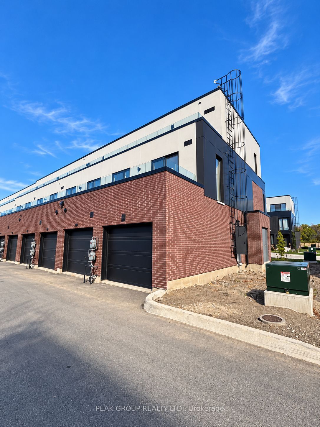83 Everett Common, St. Catharines 3